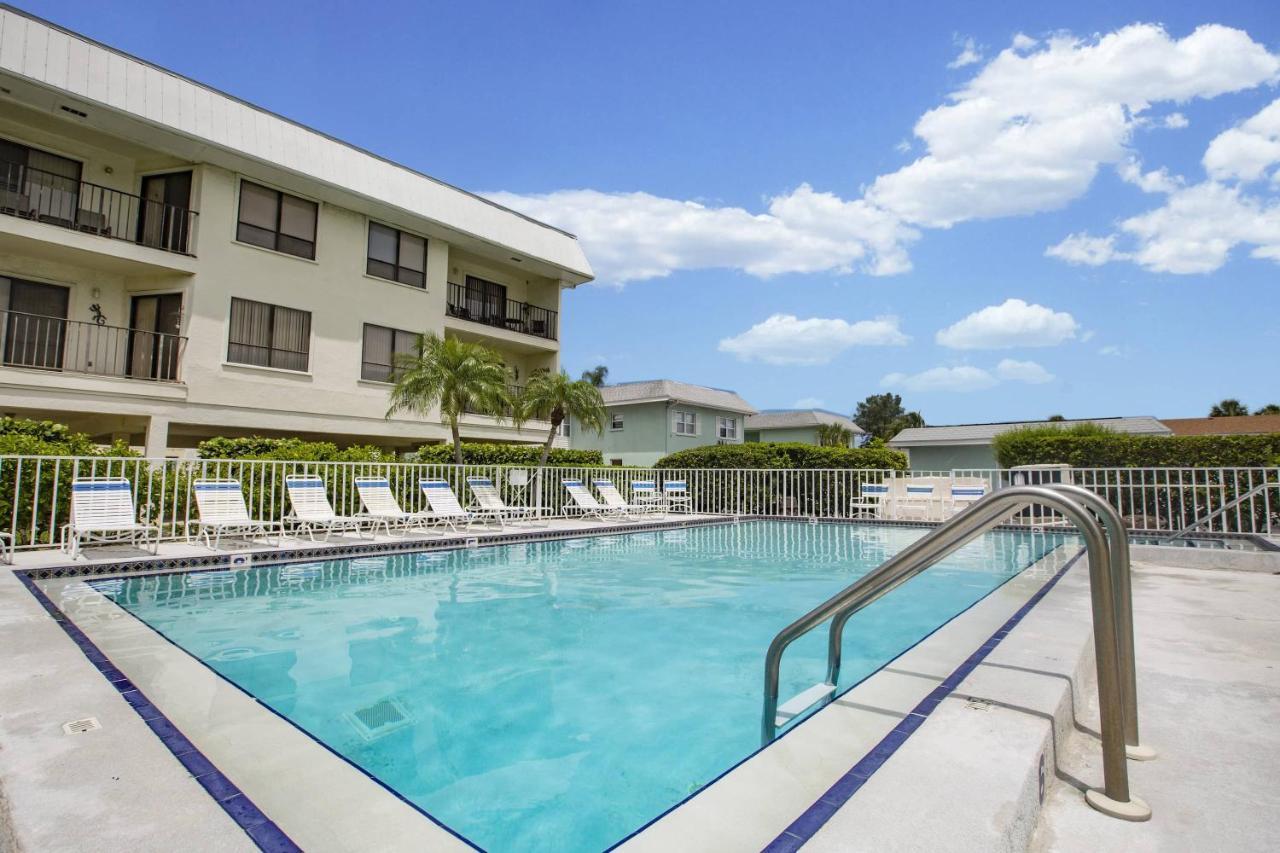 Anna Maria Island Beach Waves Bradenton Beach Exterior foto